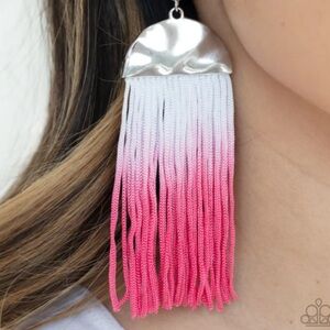 💕NWT Paparazzi Silver and Pink Ombre Fringe Silvertone Earrings